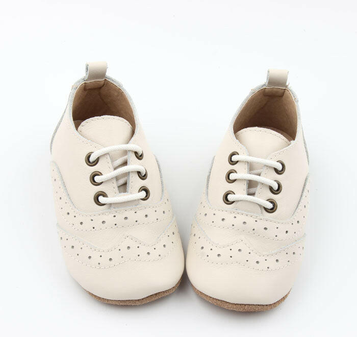 Charlotte Brogues Buttermilk - Harper & Hedgie