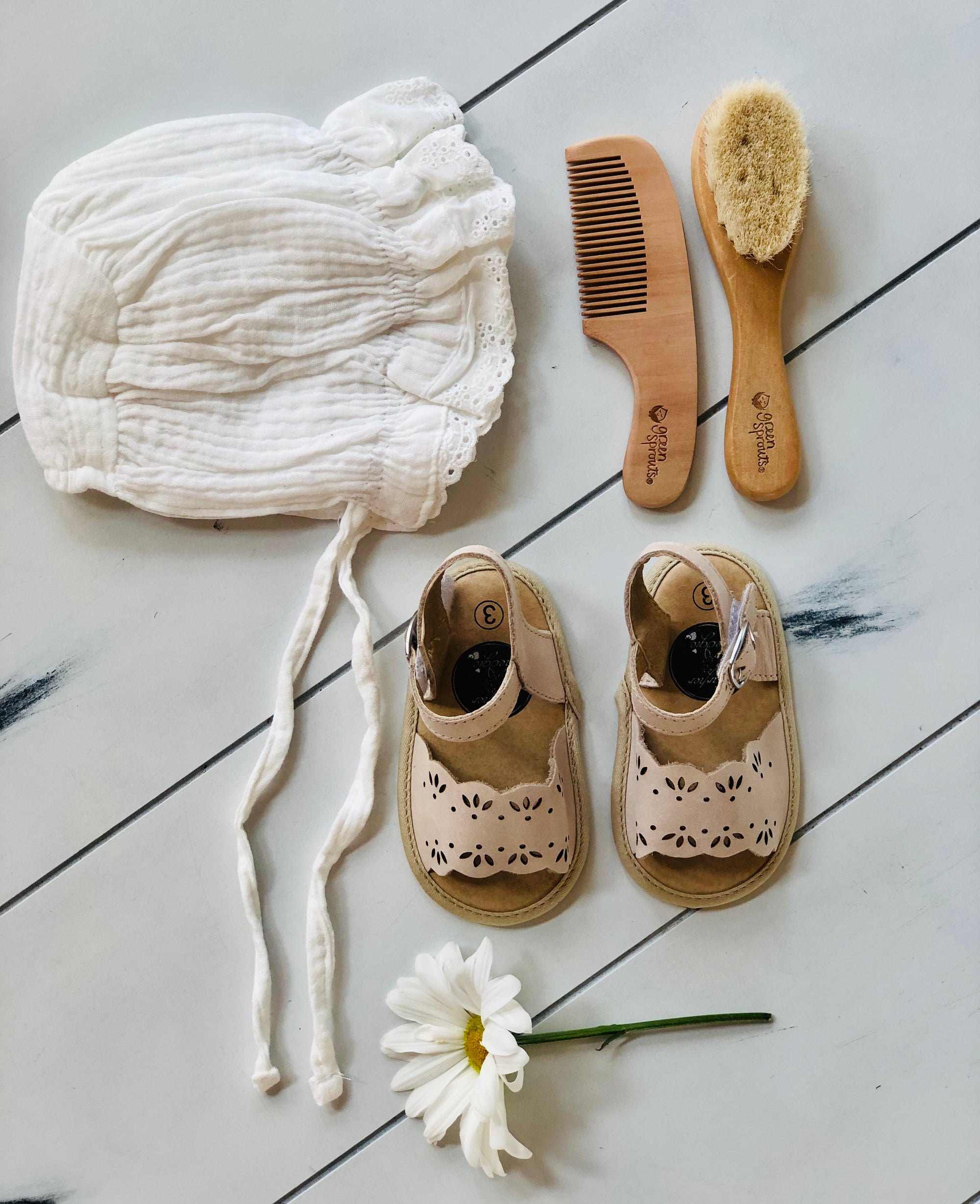 Clara Bea Sandals Oatmeal - Harper & Hedgie