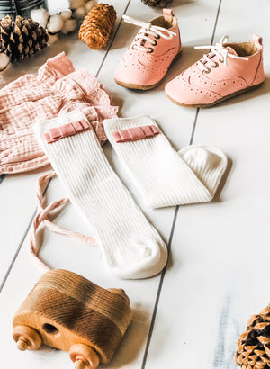 Penelope Knee High Socks - Cottage White Sock With Frosted Rose Velvet Bow